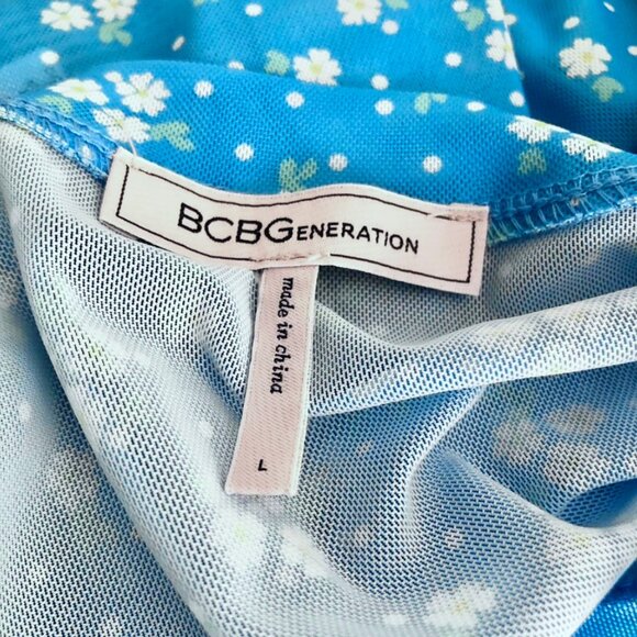 Retro BCBGeneration Sky Blue Baby Tee Crop Top Whimsigoth Floral Juniors Size L - Picture 8 of 9